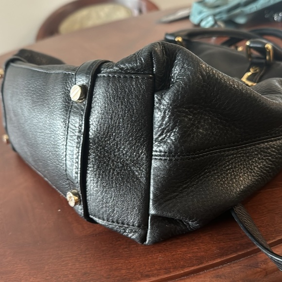 Michael Kors black leather purse - Picture 6 of 7
